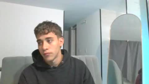Snapshot of lucas_hernandez1 chatting on 5, 5, 2026 Lucas online show from 5, 5, 2026