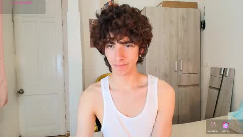 Snapshot of lucas_xo chatting on 16, 11, 2025 lucas_xo online show from 16, 11, 2025