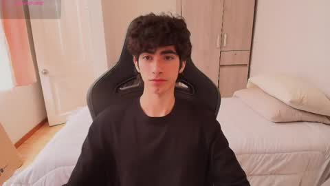 lucas_xo online show from 3, 6, 2026