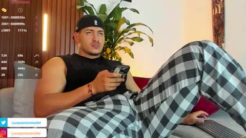 Snapshot of lucasanto_ chatting on 26, 11, 2025 LUCA SANTOS online show from 26, 11, 2025