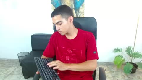 Snapshot of lucass_18 chatting on 23, 3, 2026 Lucas online show from 23, 3, 2026