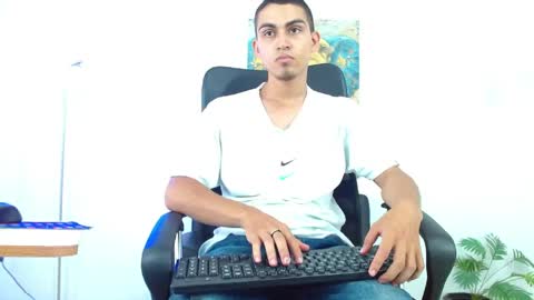 Snapshot of lucass_18 chatting on 20, 4, 2026 Lucas online show from 20, 4, 2026