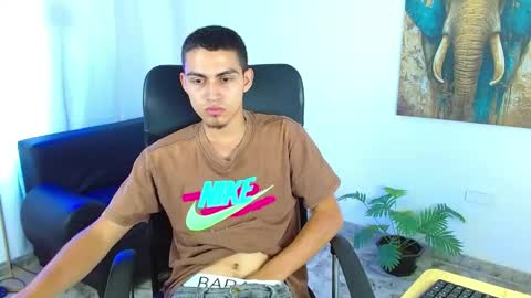 Snapshot of lucass_18 chatting on 24, 4, 2026 Lucas online show from 24, 4, 2026