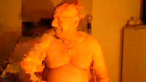 Snapshot of lucbottom031249 chatting on 24, 6, 2026 lucbottom031249 online show from 24, 6, 2026