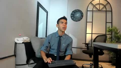Snapshot of lucca_moreti chatting on 5, 5, 2026 Lucca Moreti online show from 5, 5, 2026
