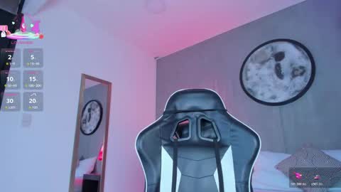 L U C C I A online show from 21, 11, 2025