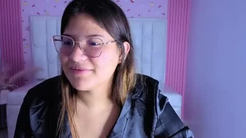 Snapshot of lucero_s chatting on 28, 4, 2026 Lucero online show from 28, 4, 2026