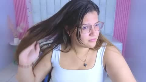 Snapshot of lucero_s chatting on 4, 6, 2026 Lucero online show from 4, 6, 2026