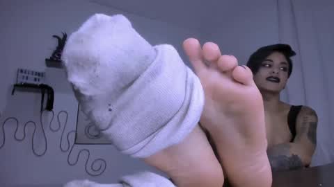Snapshot of luci_fer_devil_1 chatting on 16, 12, 2024 Veronica Rati    online show from 16, 12, 2024
