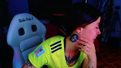 lucia_evans21 online show from 27, 6, 2026