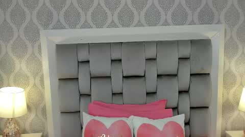 Snapshot of lucia_lorenz chatting on 16, 12, 2025 lucia_lorenz online show from 16, 12, 2025