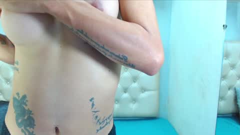 Snapshot of lucia_marks chatting on 12, 2, 2025 Lucia Marks online show from 12, 2, 2025