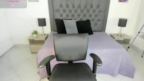 Snapshot of lucia_rosee chatting on 21, 10, 2025 Lucia online show from 21, 10, 2025