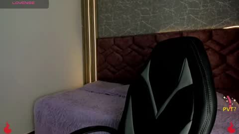 lucia star  online show from 3, 1, 2025