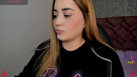 lucia star  online show from 13, 1, 2025