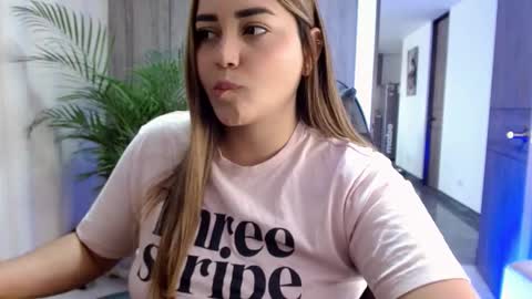 Snapshot of lucia_star_ chatting on 10, 1, 2026 lucia star online show from 10, 1, 2026