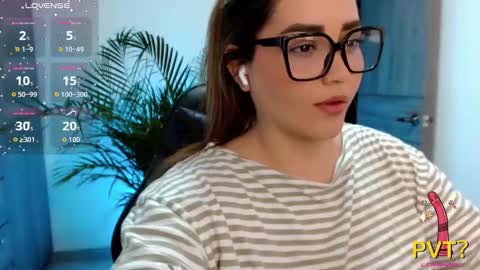 Snapshot of lucia_star_ chatting on 24, 3, 2026 lucia star online show from 24, 3, 2026