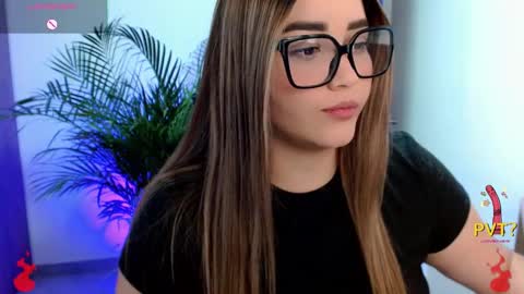 Snapshot of lucia_star_ chatting on 27, 3, 2026 lucia star online show from 27, 3, 2026