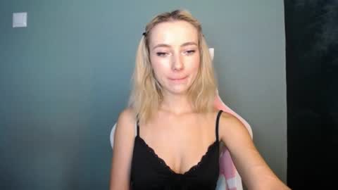 Snapshot of luciacam20 chatting on 19, 6, 2026 Lucy online show from 19, 6, 2026