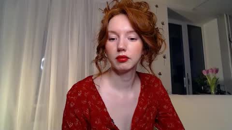 Snapshot of luciacoy chatting on 8, 3, 2025 Lucia online show from 8, 3, 2025