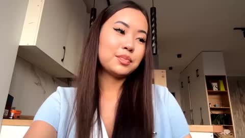 Kira online show from 15, 10, 2025