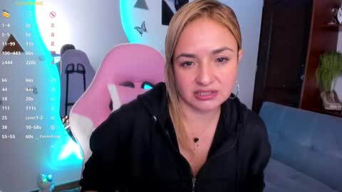 Snapshot of luciamature_ chatting on 8, 1, 2026 Lucia online show from 8, 1, 2026