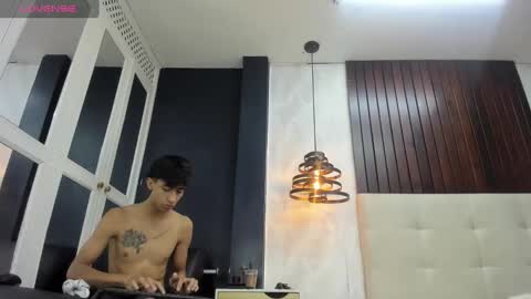 Snapshot of lucian_davi chatting on 16, 12, 2024 Pirulo online show from 16, 12, 2024