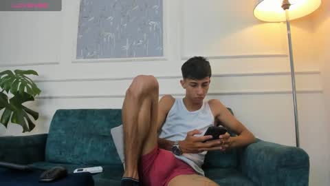 Snapshot of lucian_davi chatting on 25, 1, 2025 Pirulo online show from 25, 1, 2025