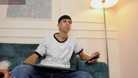 Snapshot of lucian_davi chatting on 4, 2, 2025 Pirulo online show from 4, 2, 2025
