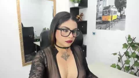 Snapshot of luciana_rosss chatting on 30, 10, 2025 Luciana Rodriguez online show from 30, 10, 2025