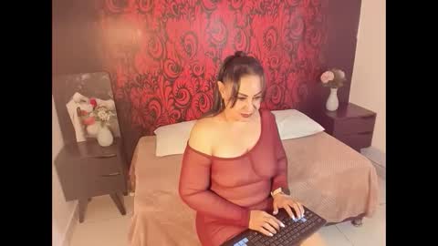 lucianablackwell online show from 2, 10, 2025