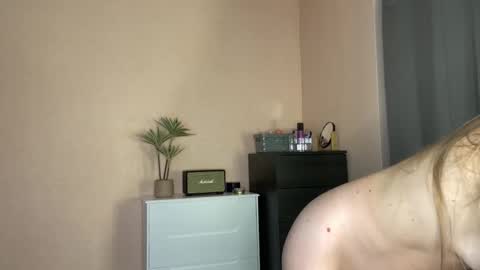 Lucie hot follow me on  online show from 19, 2, 2026