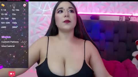 Mia Vergara online show from 2, 2, 2025