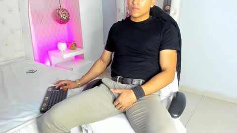 Snapshot of lucii_fer_ chatting on 19, 1, 2026 Leo online show from 19, 1, 2026