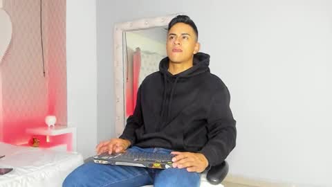 Snapshot of lucii_fer_ chatting on 13, 2, 2026 Leo online show from 13, 2, 2026