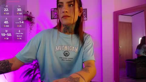 Snapshot of luciiana_lol chatting on 20, 12, 2024 luciiana online show from 20, 12, 2024