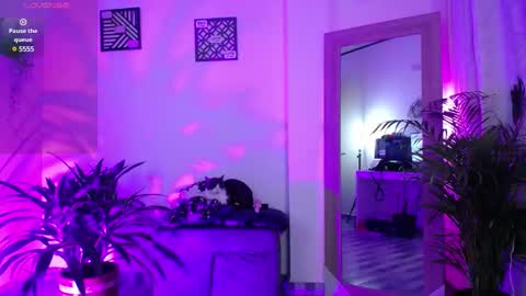 Snapshot of luciiana_lol chatting on 28, 12, 2024 luciiana online show from 28, 12, 2024