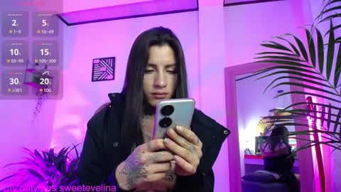 Snapshot of luciiana_lol chatting on 11, 2, 2025 luciiana online show from 11, 2, 2025