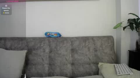 Snapshot of luciiana_lol chatting on 5, 7, 2026 luciiana online show from 5, 7, 2026
