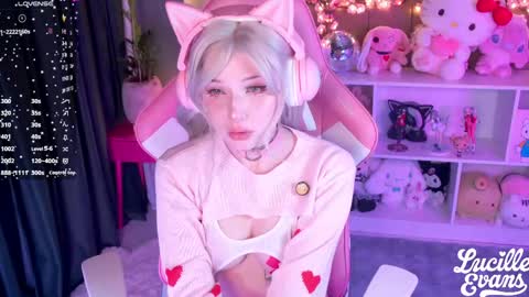 Snapshot of lucille_evans chatting on 15, 5, 2026 Lucy UwU online show from 15, 5, 2026