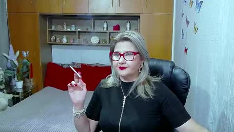 Snapshot of lucillefenlys chatting on 24, 3, 2026 Lucille Fenly online show from 24, 3, 2026