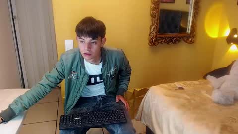 luckk_ online show from 27, 4, 2026