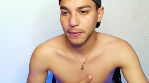 Snapshot of lucky_blessed chatting on 12, 1, 2025 lucky_blessed online show from 12, 1, 2025