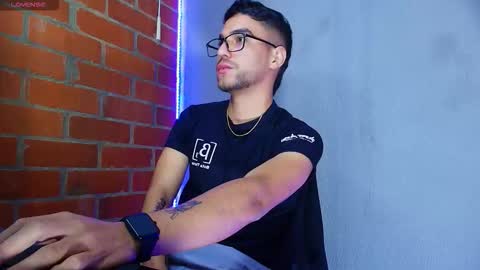 Snapshot of lucky_blessed chatting on 25, 9, 2025 lucky_blessed online show from 25, 9, 2025