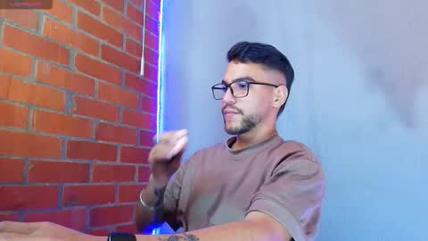 Snapshot of lucky_blessed chatting on 10, 10, 2025 lucky_blessed online show from 10, 10, 2025