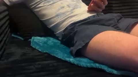 Snapshot of lucky_bme chatting on 8, 4, 2026 lucky_bme online show from 8, 4, 2026