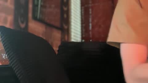 Snapshot of lucky_bme chatting on 21, 4, 2026 lucky_bme online show from 21, 4, 2026