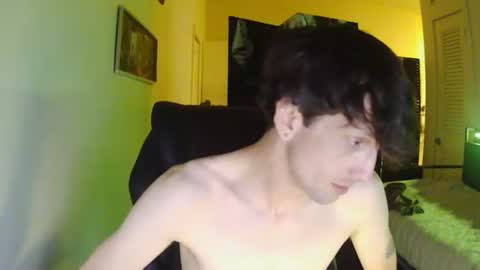 Snapshot of lucky_bme chatting on 21, 4, 2026 lucky_bme online show from 21, 4, 2026