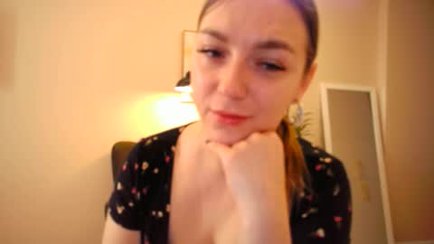 lucky_foryou_baby online show from 23, 12, 2024