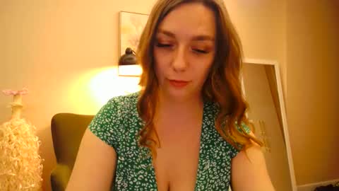 lucky_foryou_baby online show from 31, 12, 2024